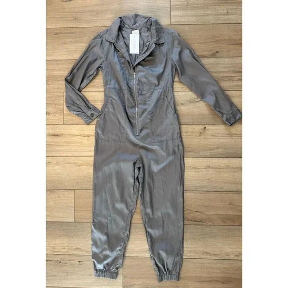 Woven Long Sleeve Jumpsuit - Isabel Maternity by Ingrid & Isabel XS Pregnancy - Picture 4 of 6